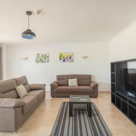 #11 Sea View City Swiming Pool Tenis Court Garage Apartmán *